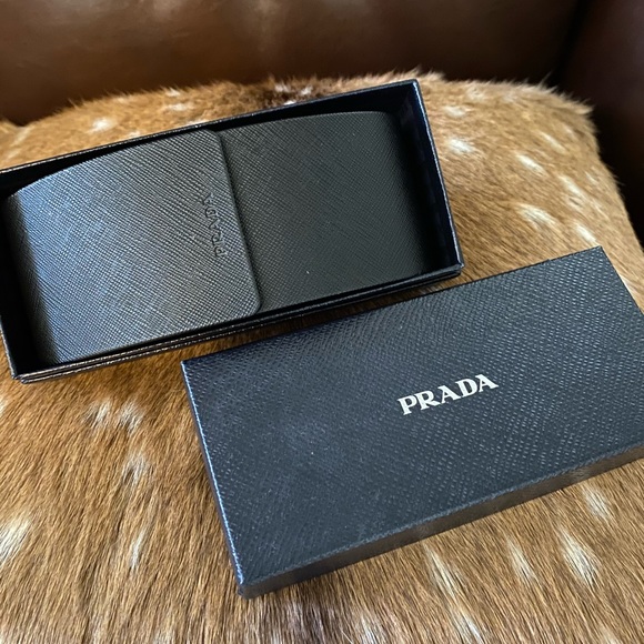 Prada Subglasses - Picture 5 of 6